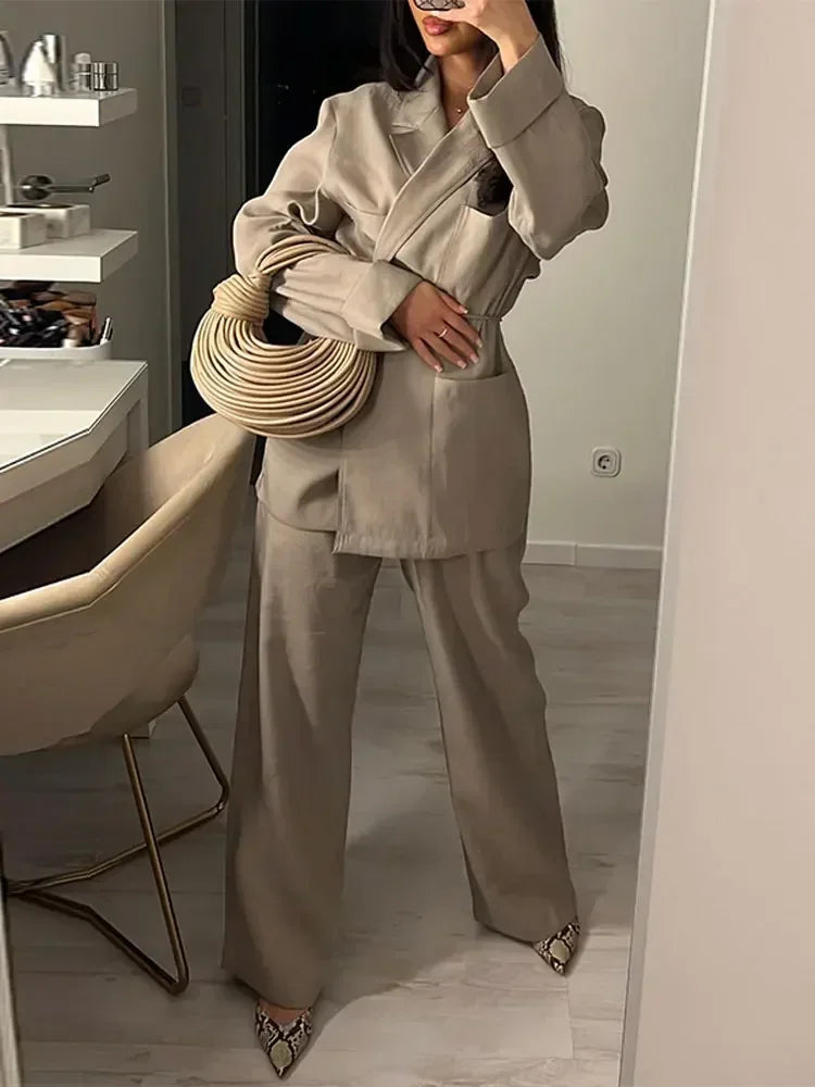 Blazer élégant pour femme avec revers
