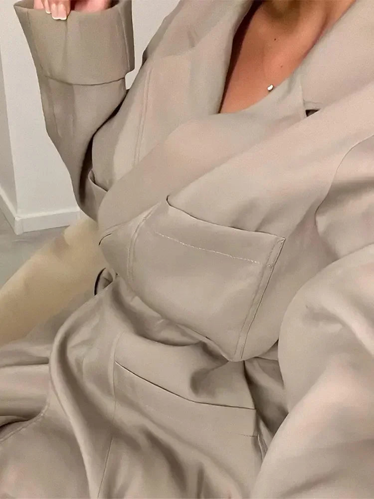 Blazer élégant pour femme avec revers