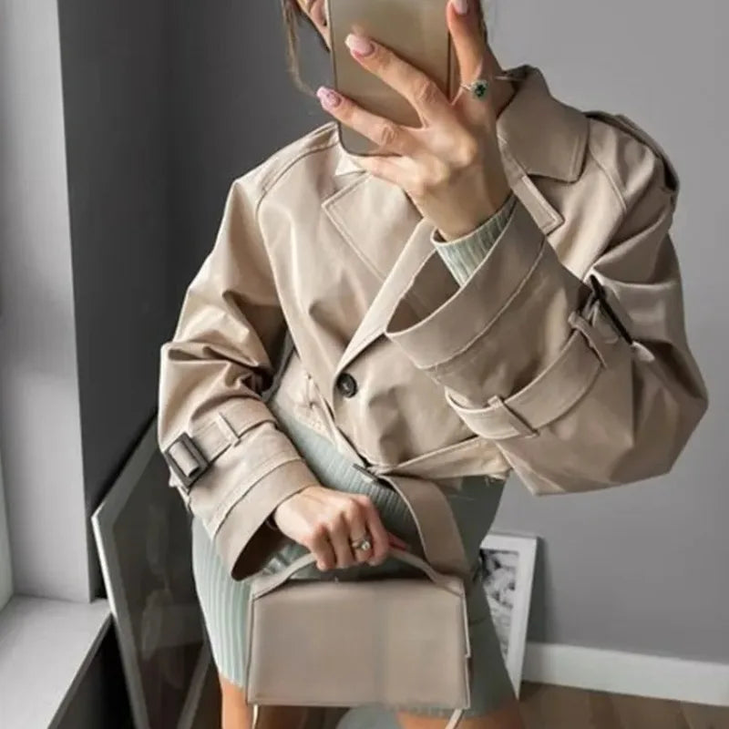 Veste courte à ceinture pour femme