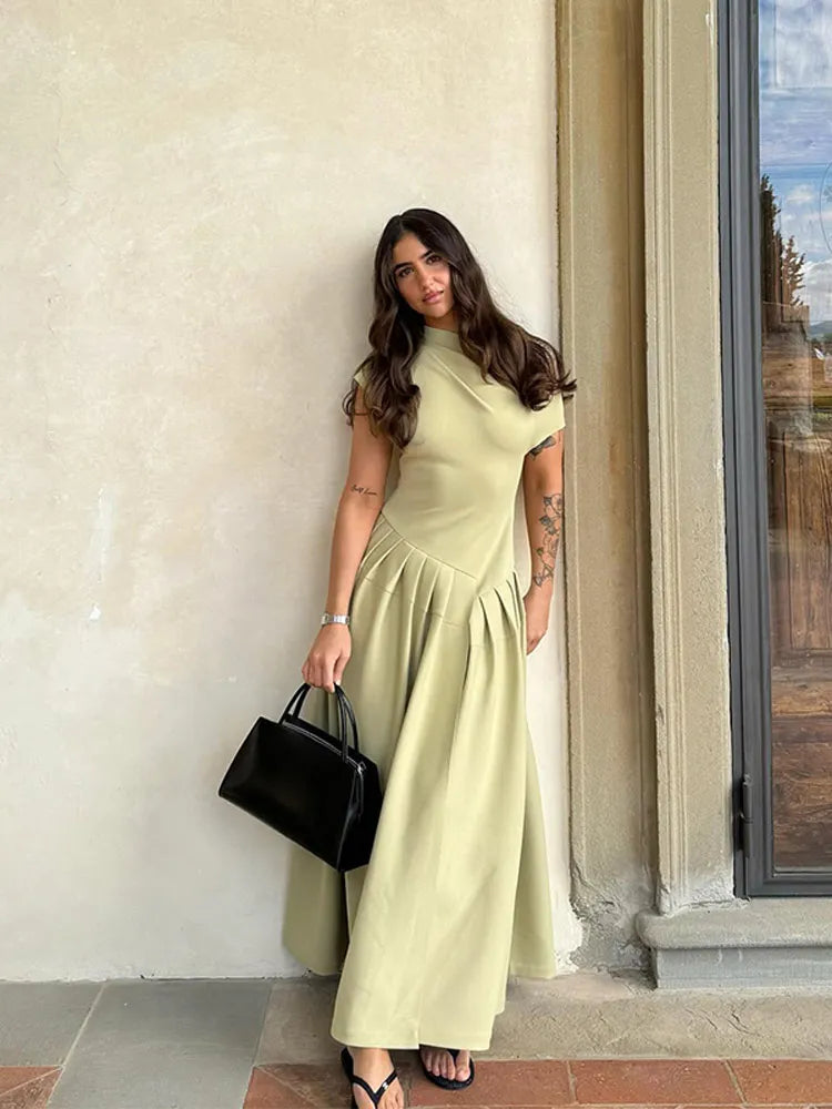 robe longue plissée  élégante a col rond