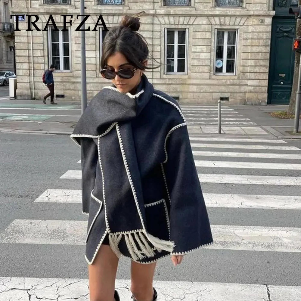 Veste avec echarpe en laine
